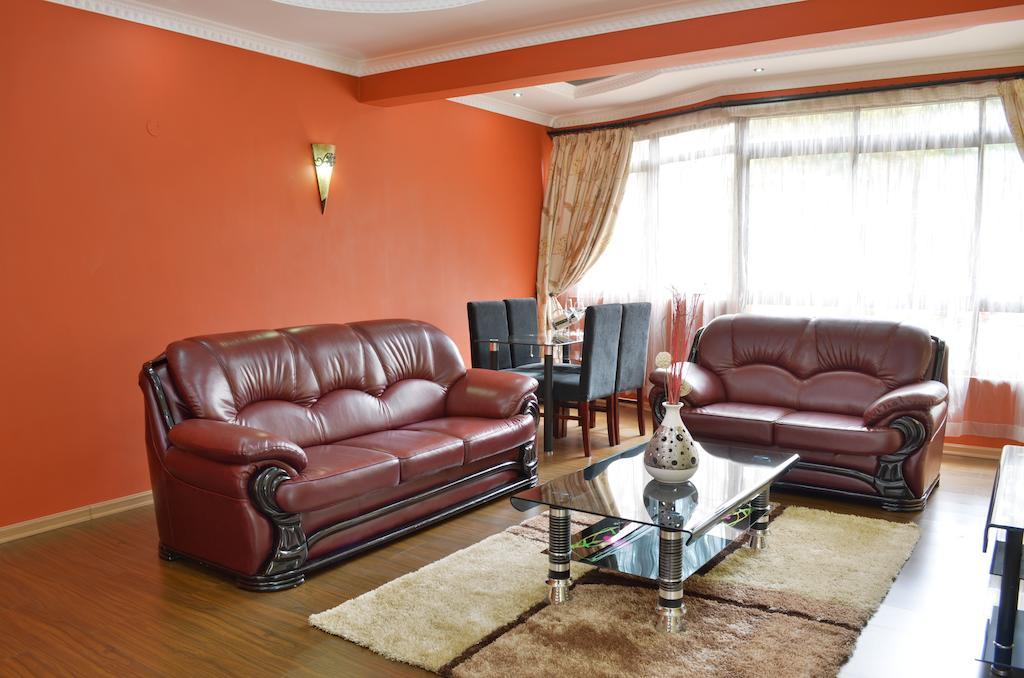 Fahari Palace Serviced Apartments Найроби Экстерьер фото